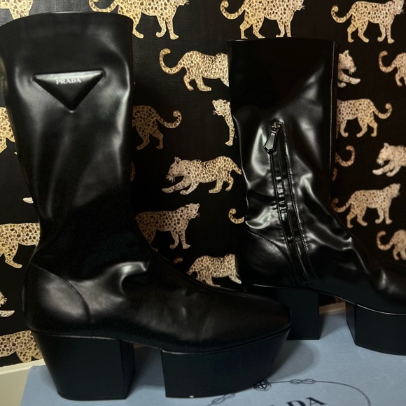 Worn once boots from Prada’s FW collection, includes original box - Picture 8 of 8